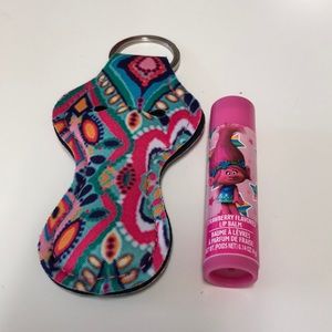 NEW 🆕 Townley Girls Trolls Keychain Lip Balm
